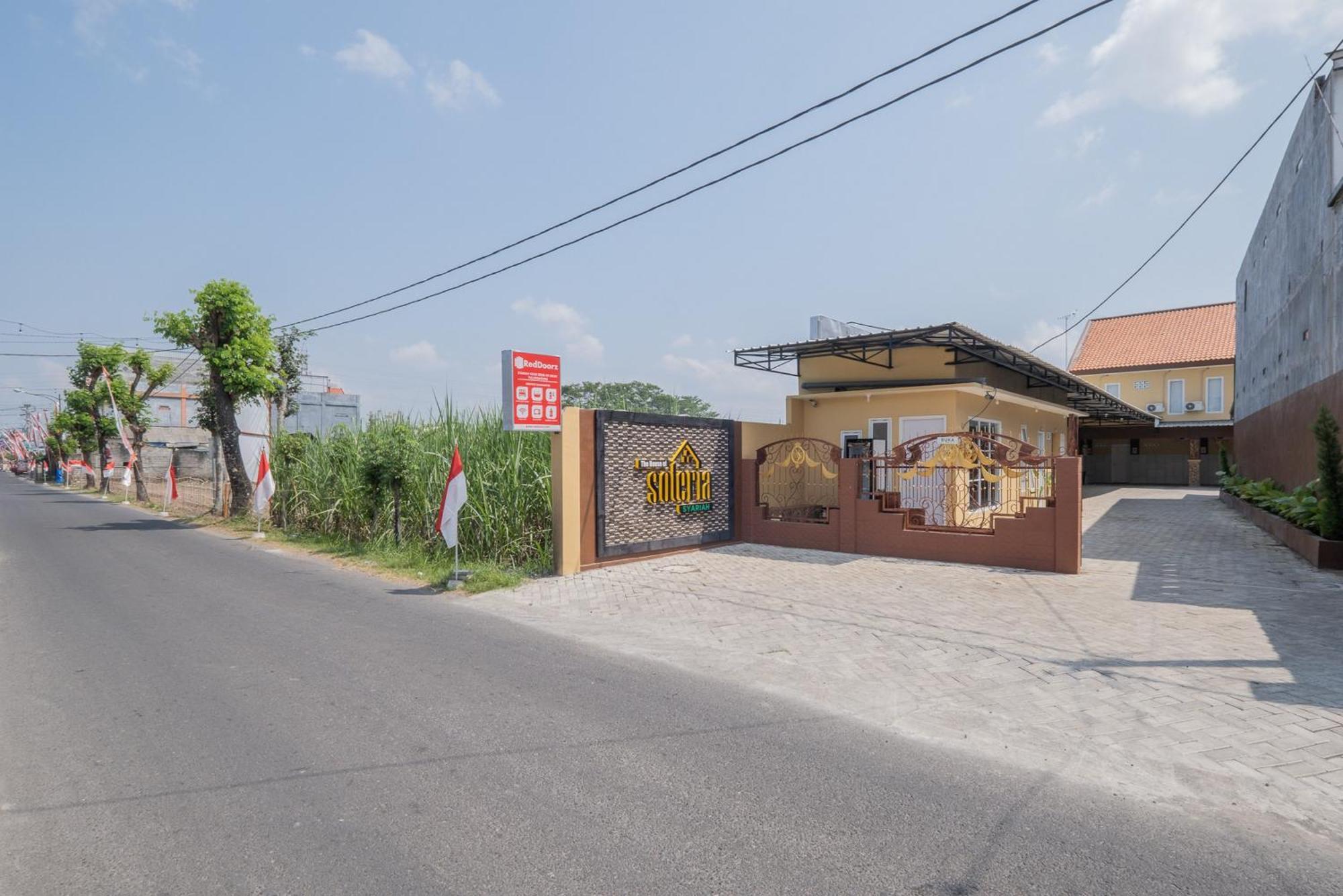 Reddoorz Syariah Near Rsud Dr Iskak Tulungagung Ξενοδοχείο Kedungwaru Εξωτερικό φωτογραφία
