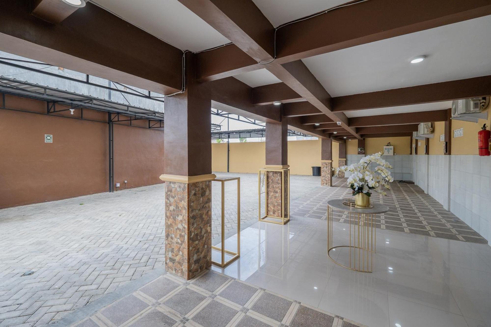 Reddoorz Syariah Near Rsud Dr Iskak Tulungagung Ξενοδοχείο Kedungwaru Εξωτερικό φωτογραφία