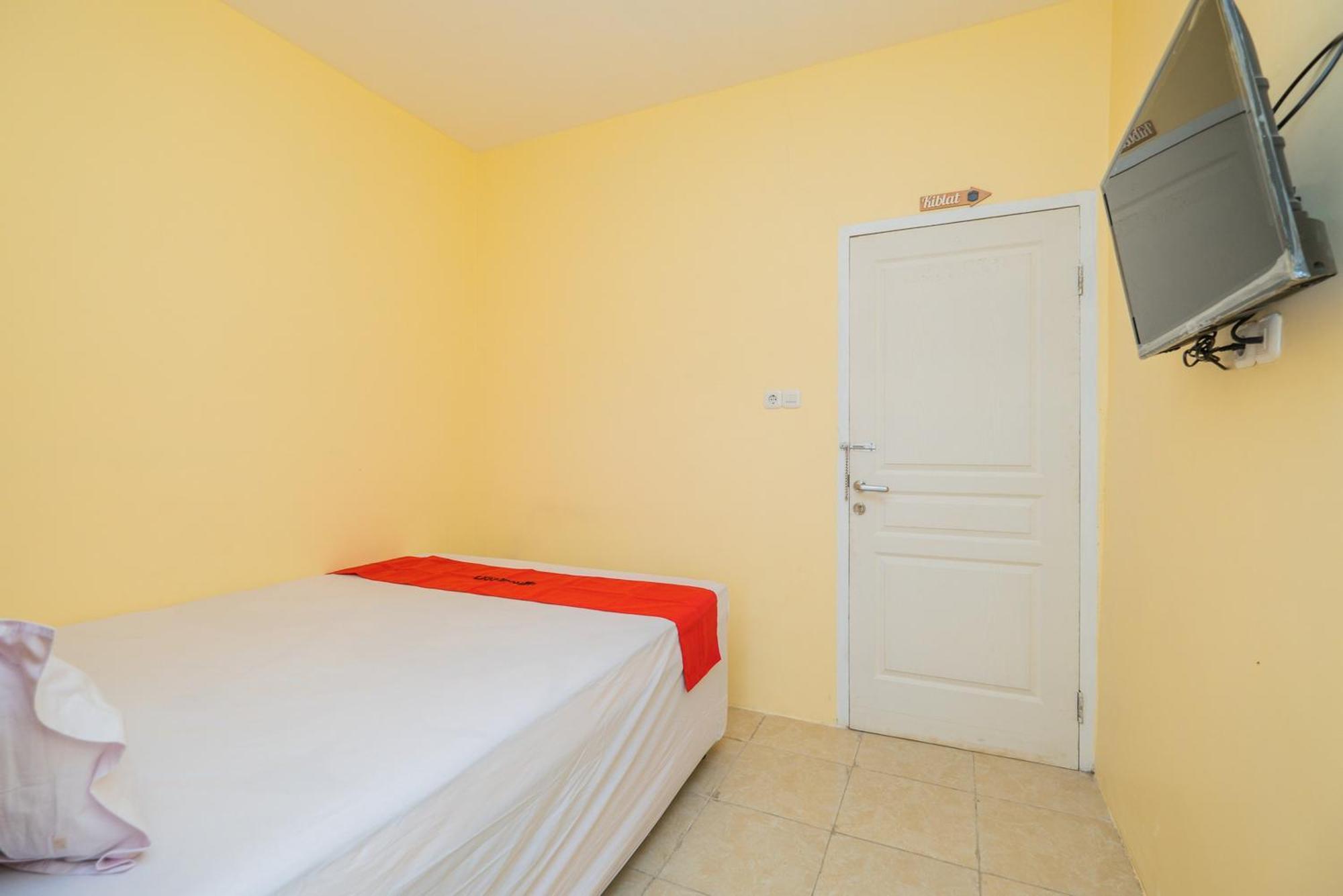 Reddoorz Syariah Near Rsud Dr Iskak Tulungagung Ξενοδοχείο Kedungwaru Εξωτερικό φωτογραφία